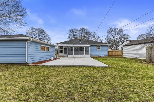 8126 W Glen AVENUE, Milwaukee, WI 53218