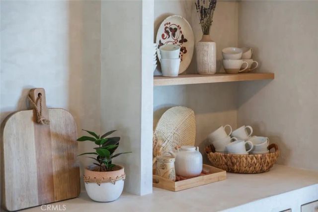 571 Ripon Avenue, Yucca Valley, CA 92284