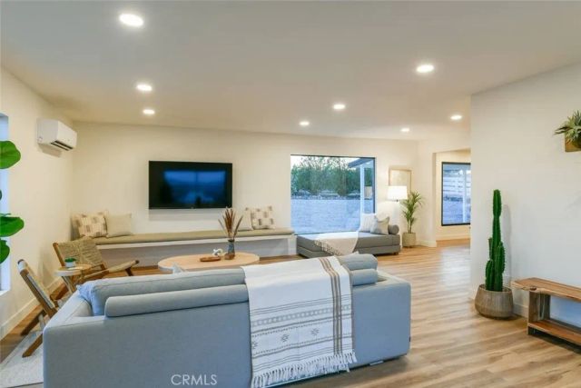 571 Ripon Avenue, Yucca Valley, CA 92284