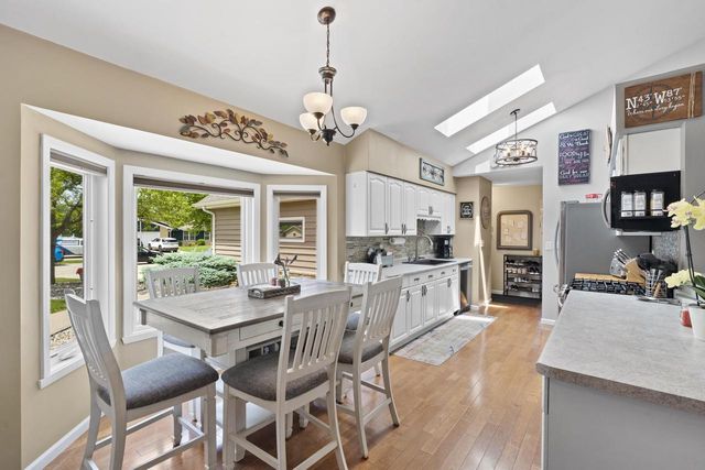 8140 S Waring DRIVE, Oak Creek, WI 53154