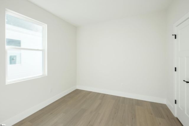 12 Pine Drive, Taylors, SC 29687