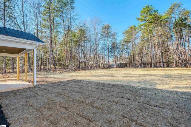 12 Pine Drive, Taylors, SC 29687