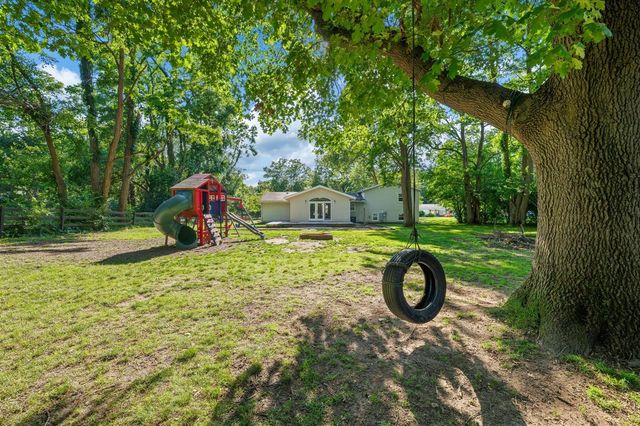 1523 Balmoral Lane, Niles, MI 49120