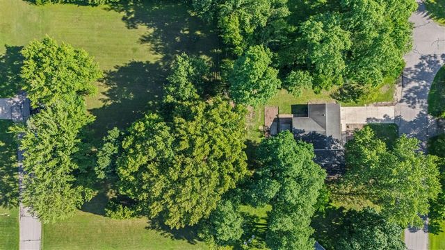 1523 Balmoral Lane, Niles, MI 49120