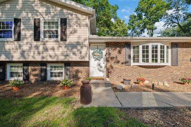 1523 Balmoral Lane, Niles, MI 49120