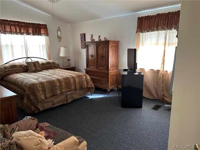 8015 W Fandango Court, Crystal River, FL 34428