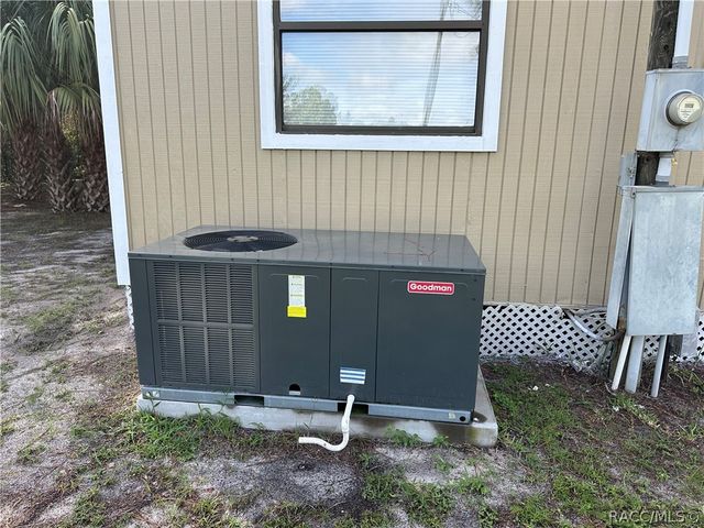 8015 W Fandango Court, Crystal River, FL 34428