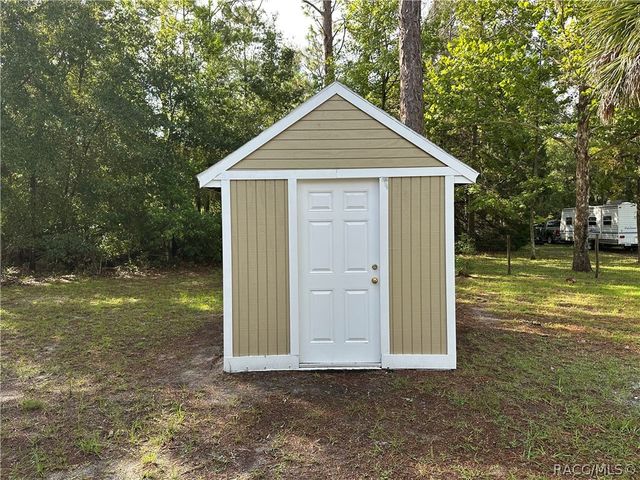 8015 W Fandango Court, Crystal River, FL 34428