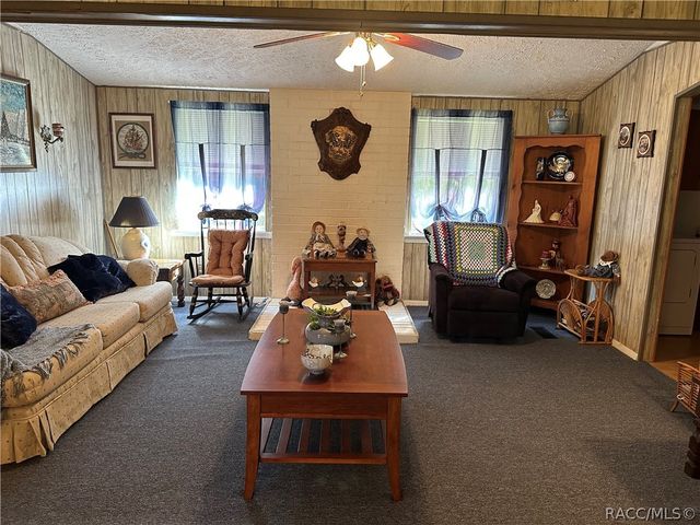 8015 W Fandango Court, Crystal River, FL 34428