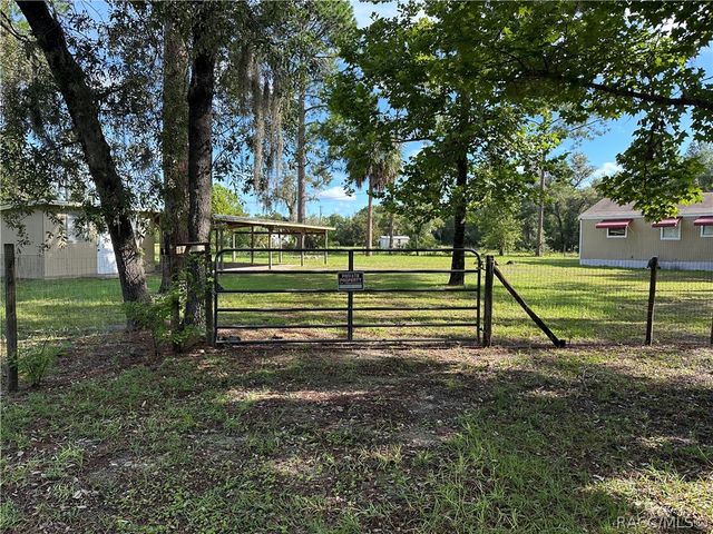 8015 W Fandango Court, Crystal River, FL 34428