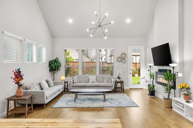 7852 Buffaloberry Road, Frisco, TX 75035