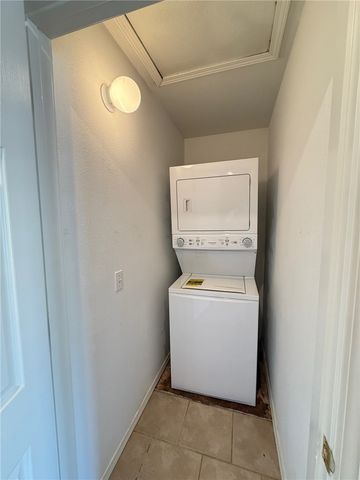 2151 W Skyler Drive, Fayetteville, AR 72704