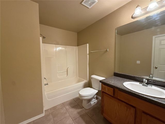 2151 W Skyler Drive, Fayetteville, AR 72704