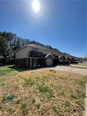 2151 W Skyler Drive, Fayetteville, AR 72704