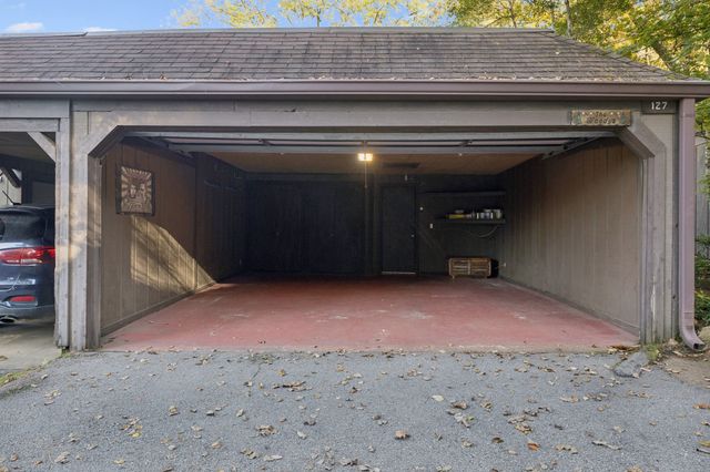 127 Holly Forest, Nashville, TN 37221