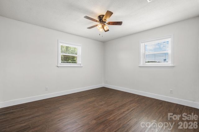 55 Hillsdale Lane, Taylorsville, NC 28681