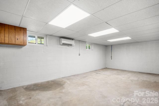 55 Hillsdale Lane, Taylorsville, NC 28681