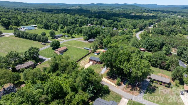 55 Hillsdale Lane, Taylorsville, NC 28681