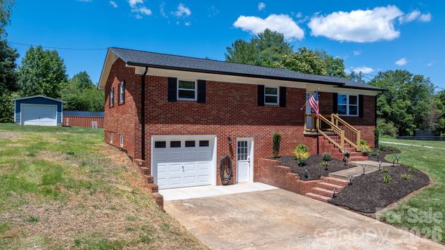 55 Hillsdale Lane, Taylorsville, NC 28681