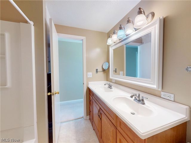 4792 Geraldine Road, Richmond Heights, OH 44143
