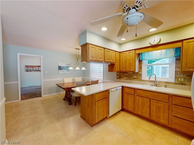 4792 Geraldine Road, Richmond Heights, OH 44143