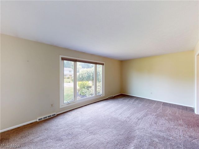 4792 Geraldine Road, Richmond Heights, OH 44143