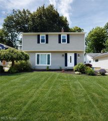 4792 Geraldine Road, Richmond Heights, OH 44143