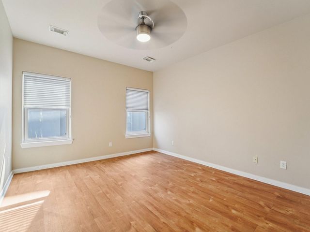 1951 W Clay Street, Houston, TX 77019