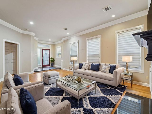 1951 W Clay Street, Houston, TX 77019