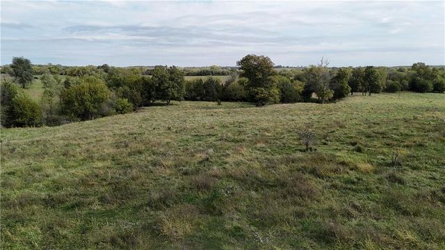 18003 159 Highway, Horton, KS 66439