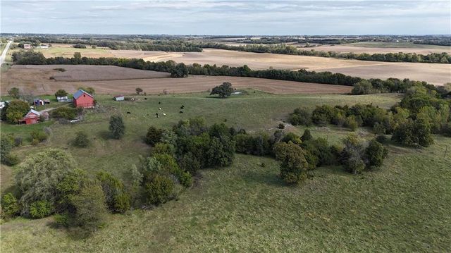 18003 159 Highway, Horton, KS 66439