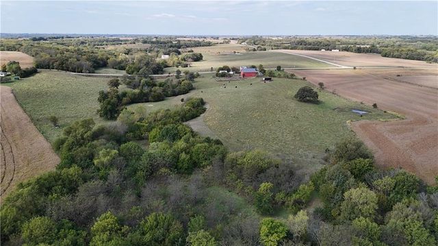 18003 159 Highway, Horton, KS 66439