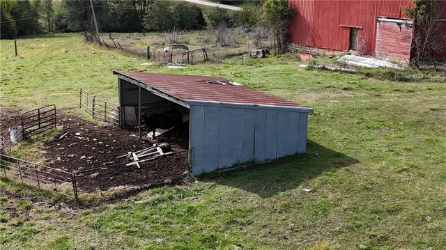 18003 159 Highway, Horton, KS 66439