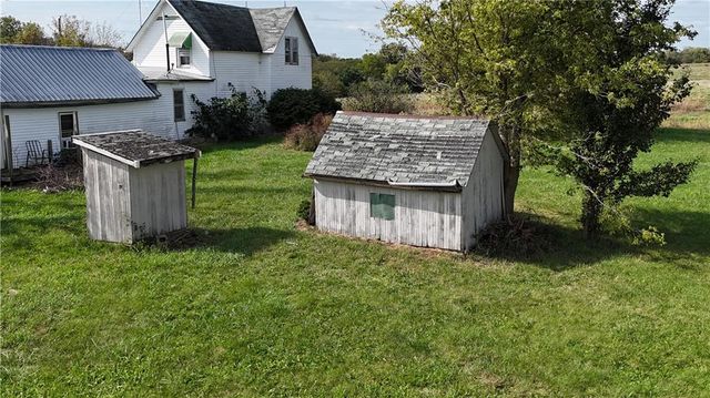 18003 159 Highway, Horton, KS 66439