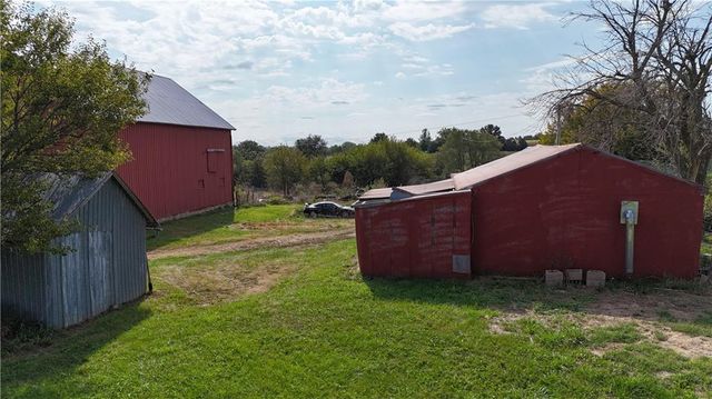 18003 159 Highway, Horton, KS 66439