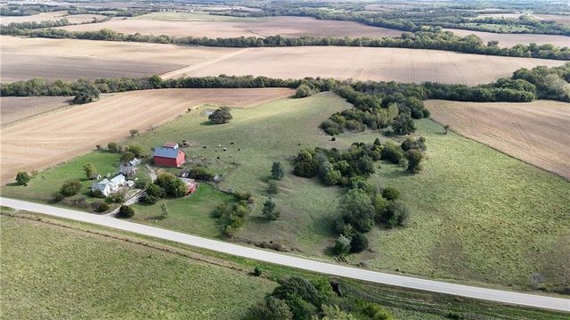 18003 159 Highway, Horton, KS 66439