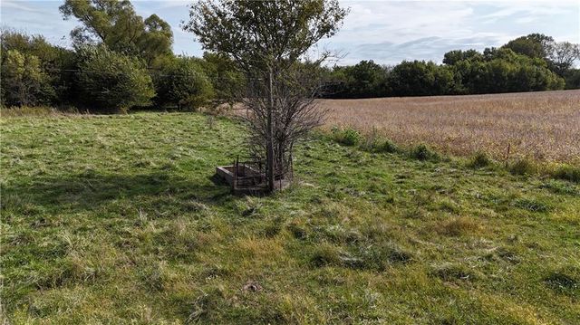 18003 159 Highway, Horton, KS 66439