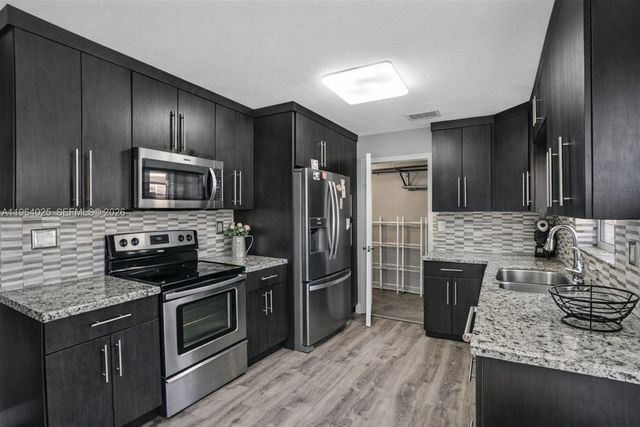 18765 NW 55th Ave, Miami Gardens, FL 33055