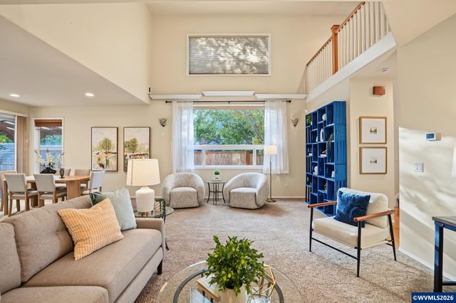 6298 SW Chestnut Dr, Corvallis, OR 97333