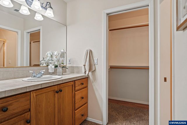 6298 SW Chestnut Dr, Corvallis, OR 97333