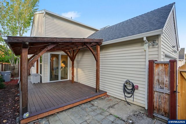 6298 SW Chestnut Dr, Corvallis, OR 97333