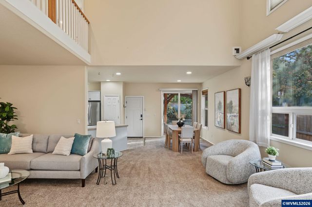 6298 SW Chestnut Dr, Corvallis, OR 97333