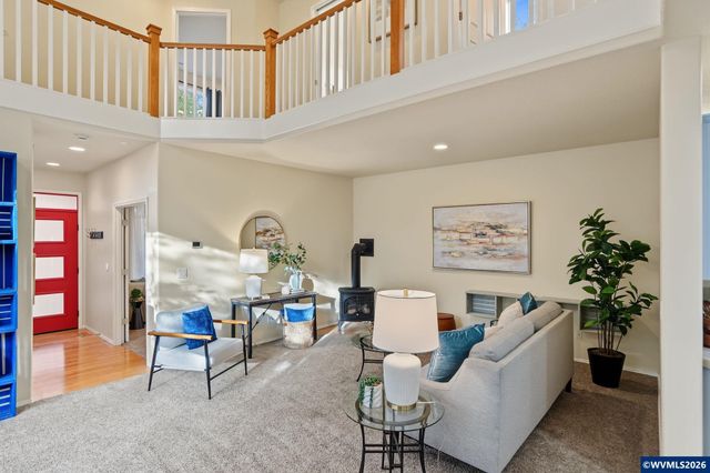 6298 SW Chestnut Dr, Corvallis, OR 97333