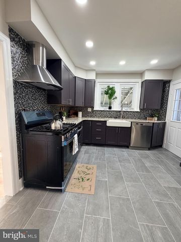 402 GROVE AVE, Wilmington, DE 19809