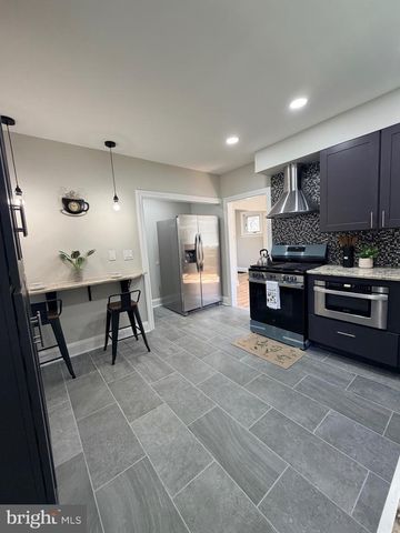 402 GROVE AVE, Wilmington, DE 19809