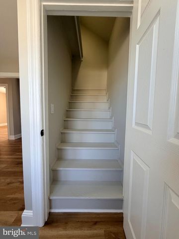 402 GROVE AVE, Wilmington, DE 19809