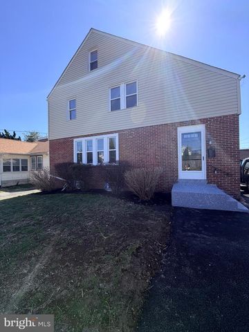 402 GROVE AVE, Wilmington, DE 19809