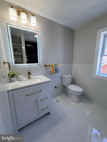 402 GROVE AVE, Wilmington, DE 19809