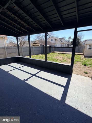 402 GROVE AVE, Wilmington, DE 19809