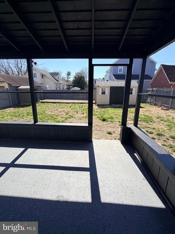 402 GROVE AVE, Wilmington, DE 19809